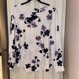 Long-Sleeved Floral Patterned Work Blouse